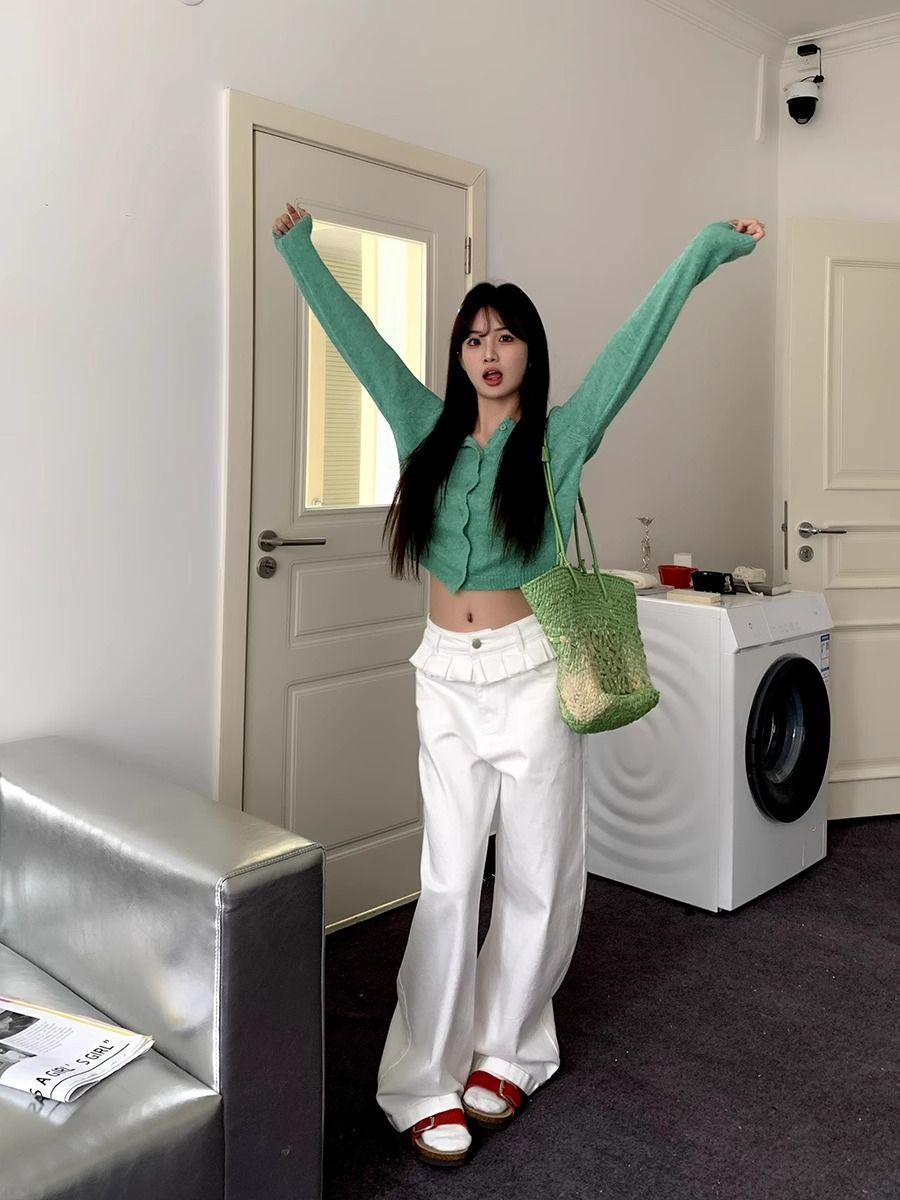 PAISLEY™ – Jeans Évasés Élégants avec Dentelle