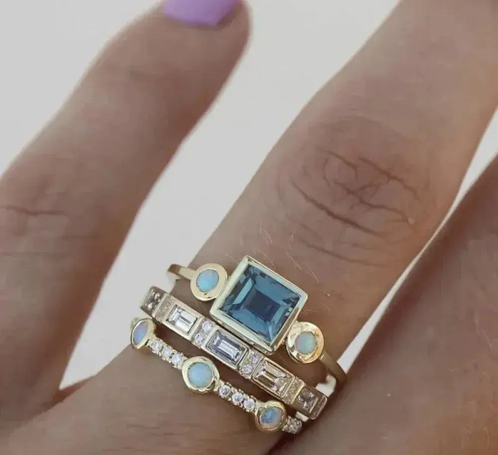 Bague en cristal bleu vintage